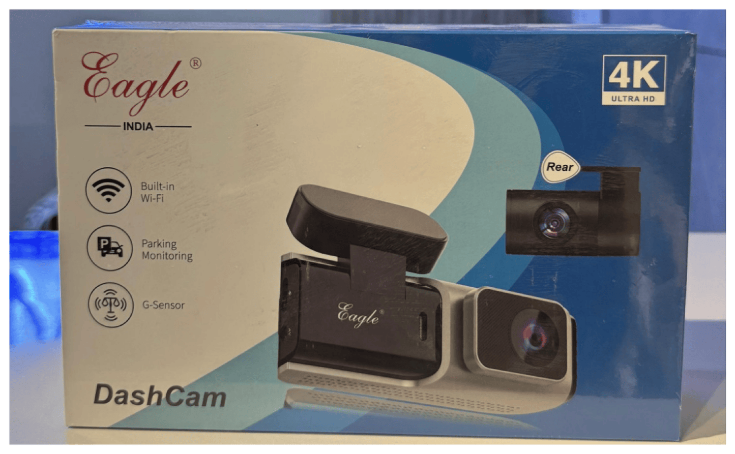 Eagle DashCam packaging with 4K Ultra HD indicator on a blue background