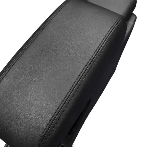 Maruti Fronx Top Model Armrest.
